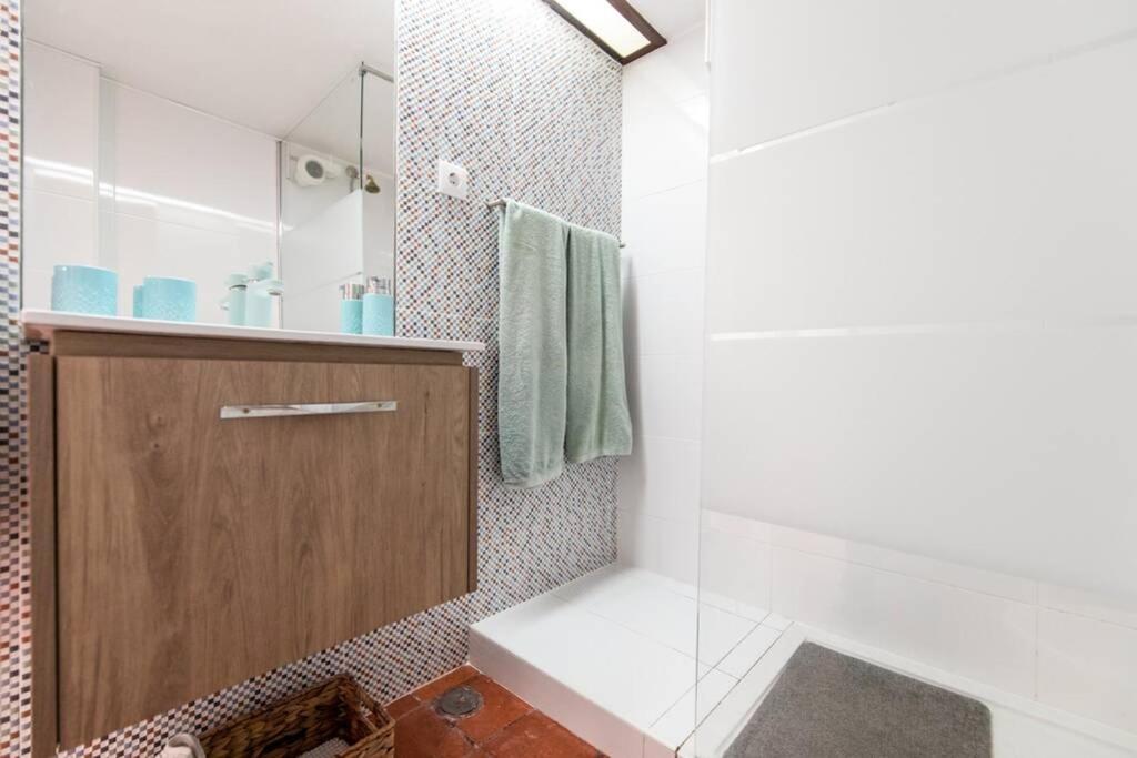 Apartamento Estúdio vista mar com A/C e acesso privado à praia Sesimbra Exterior foto