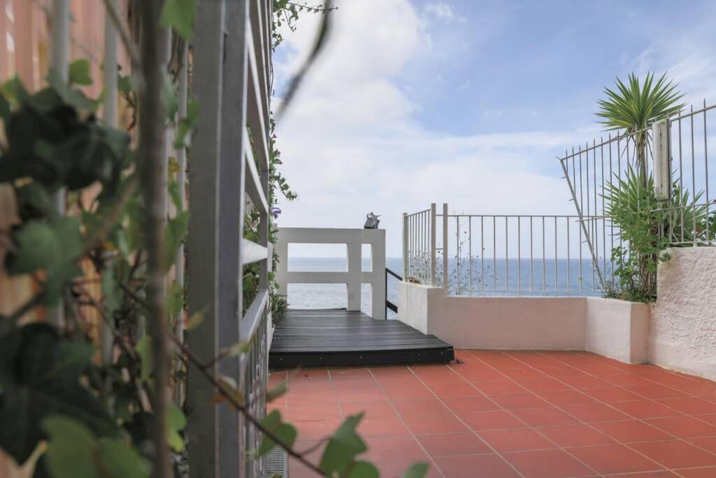 Apartamento Estúdio vista mar com A/C e acesso privado à praia Sesimbra Exterior foto