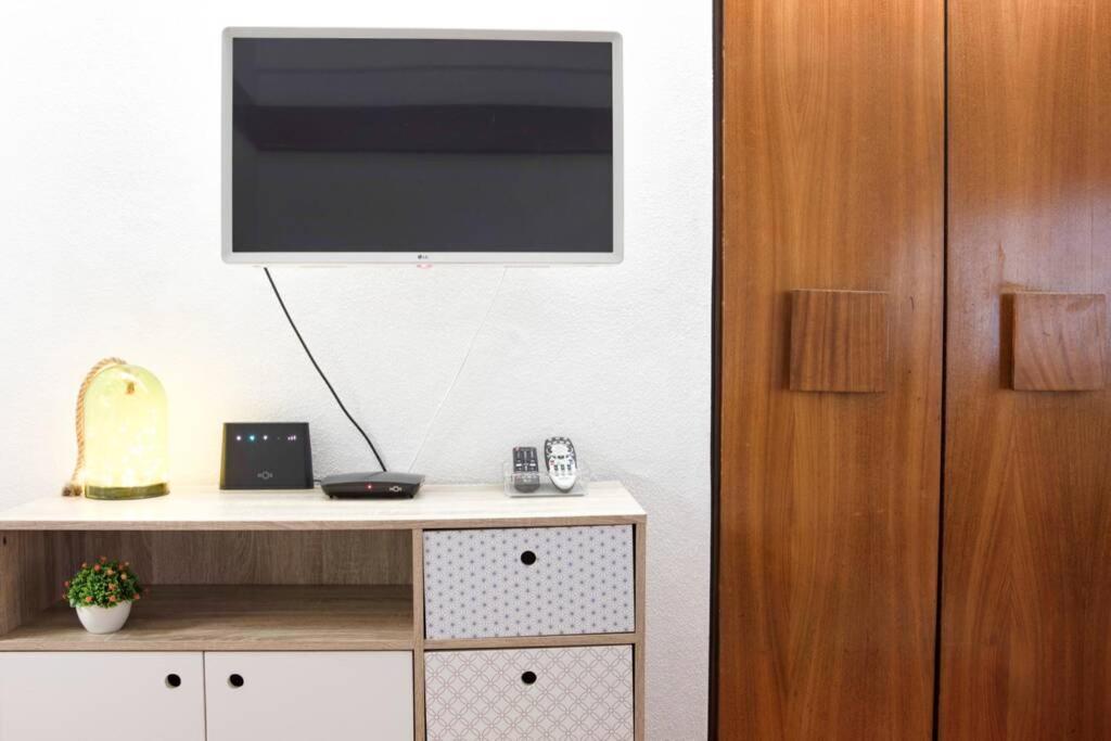 Apartamento Estúdio vista mar com A/C e acesso privado à praia Sesimbra Exterior foto