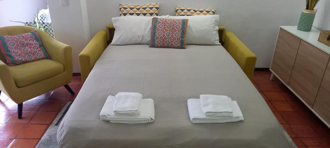 Apartamento Estúdio vista mar com A/C e acesso privado à praia Sesimbra Exterior foto